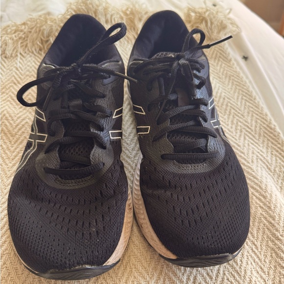 ASICS women’s size 8.5 Gel-Excite 8 running shoes. Good condition. - Picture 2 of 6